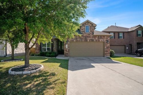 7005 Estana Ln, Austin, TX 78739-2113