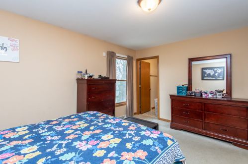 4315 122nd St, Kenosha WI  53158-3924 exterior