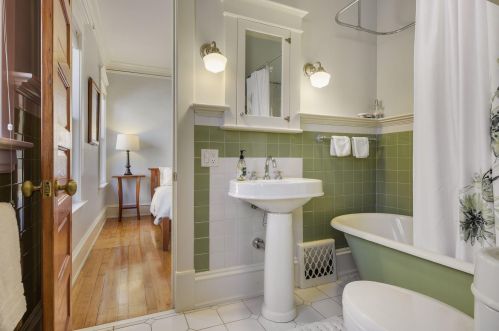 4620 Upton Ave, Minneapolis MN 55423-1913 exterior