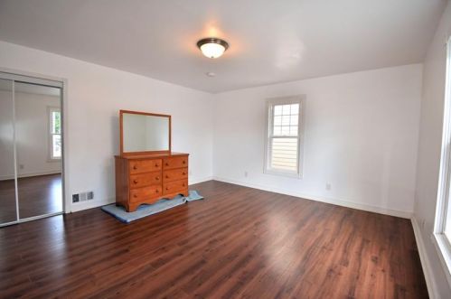 406 Walnut St, Latrobe PA  15650-1941 exterior
