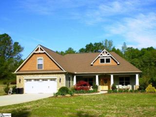 343 Chapman Rd, Pelzer, SC 29669-9677
