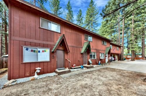 1075 Marjorie St, South Lake Tahoe, CA 96150-4514