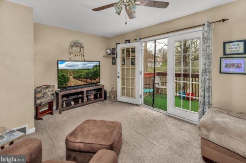 1042 Anders Pl, Norristown, PA 19403-1462