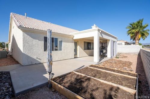 2064 Desert Palms Dr, Bullhead City AZ  86426-8803 exterior
