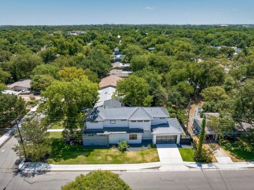 2019 Brentwood St, Austin TX  78752-4105 exterior