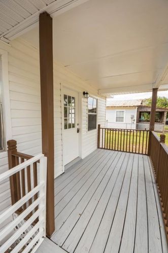 655 9th St, Eagle Lake, FL 33839-3044