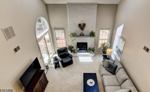 13 Buchannan Way, Flemington NJ  08822-3205 exterior