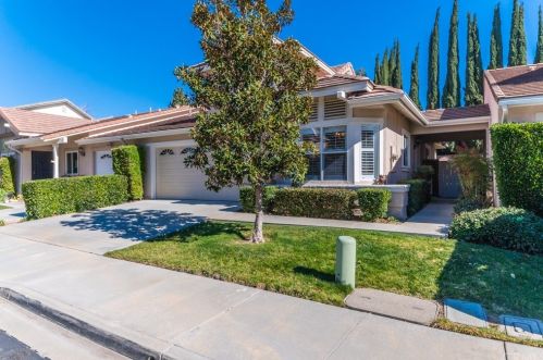 2064 Freesia Ave, Simi Valley, CA 93063-3534
