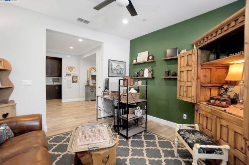 1611 Red Pheasant Ln, Manteca CA  95337 exterior