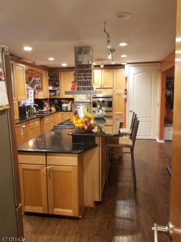 905 Salem Ave, Industrial Hillside NJ  07205-3009 exterior