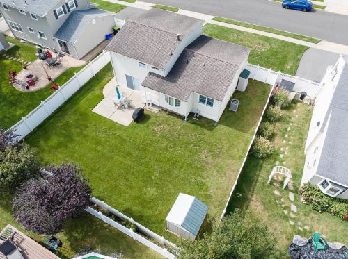 14 Twain Ave, Old Bridge NJ  08857-2109 exterior