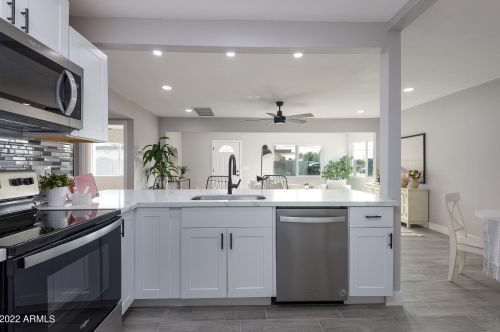 9409 4th Ave, Phoenix AZ  85021-2410 exterior