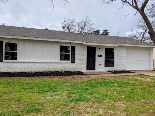 1120 Briarwood Dr, Lewisville, TX 75067-4334