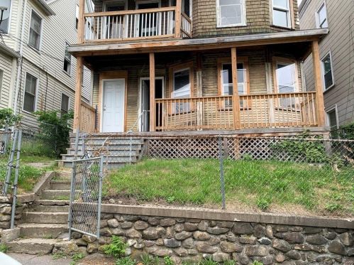 142 Chestnut Ave, Waterbury, CT 06710-1808