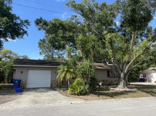 4225 58th St, Saint Petersburg, FL 33709-5300
