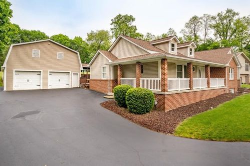 928 Old Washington Rd, Canonsburg PA  15317-3230 exterior