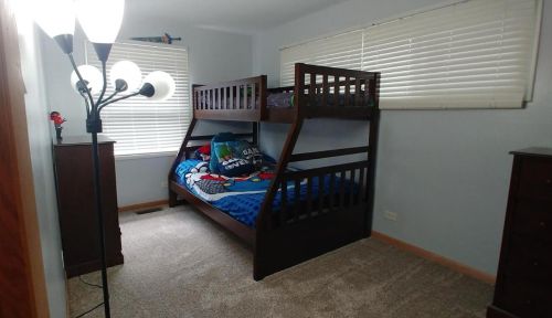 2519 Lakewood Dr, Dyer IN  46311-2131 exterior