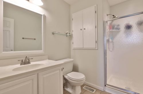 1205 Mesa Dr, Covington KY 41018-3812 exterior