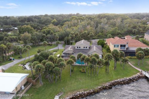 3616 Indian Riv Dr, Cocoa FL 32926-8705 exterior