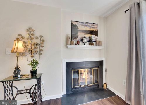 25 Coral Tree Ct, Trenton, NJ 08648-4816