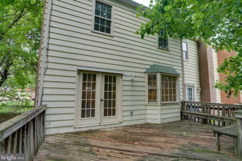 3029 Seminole Rd, Woodbridge VA  22192-1840 exterior