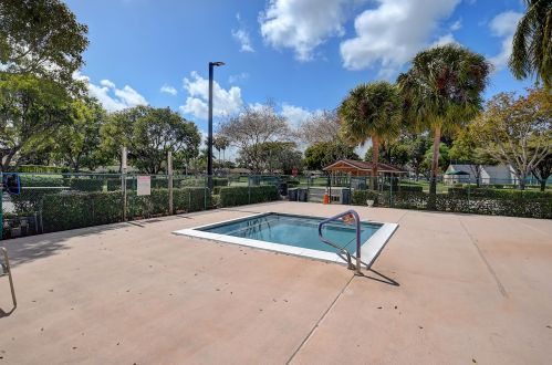 8425 Springlake Dr, Boca Raton FL  33496-4904 exterior
