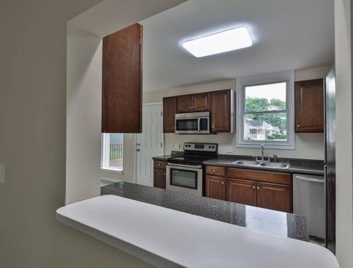 2070 Galbraith Rd, Cincinnati OH 45215-5634 exterior