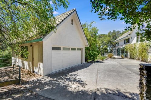 16260 Mireval Rd, Los Gatos CA  95030-7555 exterior