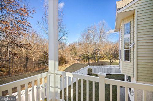 9450 Raith Ct, Bristow VA  20136-3505 exterior