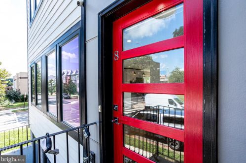 233 Seaton Pl, Washington, DC 20002-1529