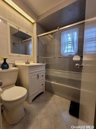 3966 44th St, Long Island City, NY 11104-2108