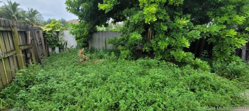 6932 40th Ct, Hollywood FL 33023-6646 exterior