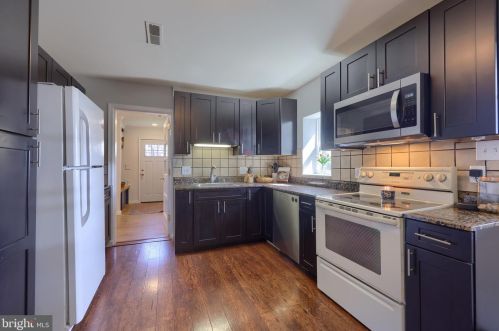 90 Stanley Ave, Landisville PA  17538-1023 exterior