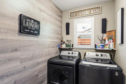 1900 Foxtail Ct, Turlock CA  95382-2890 exterior