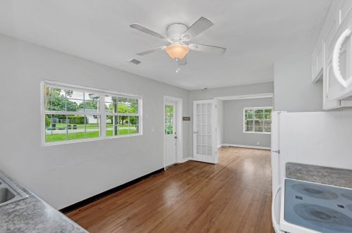 7 Seminole Dr, De Bary FL  32713-3209 exterior