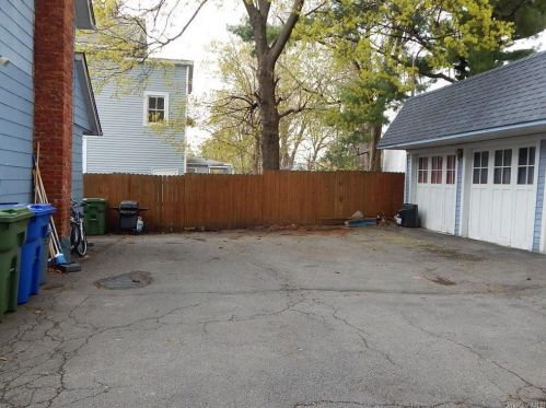4 Knapp Ave, Middletown NY  10940-5637 exterior