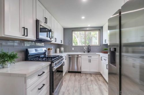 3104 Orleans, San Diego CA  92110-5947 exterior