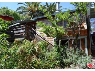 19770 Grand View Dr, Topanga CA  90290-3312 exterior