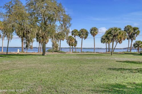 200 Forest Hill Dr, Cocoa, FL 32926-6617