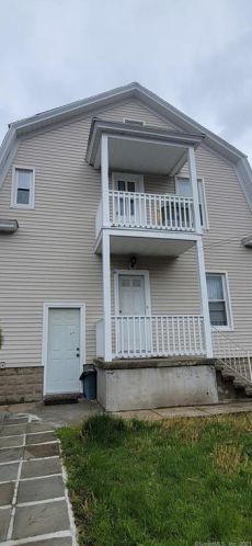 153 Overland Ave, Bridgeport, CT 06606-2715