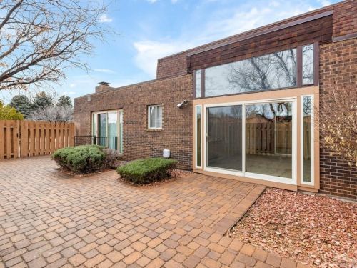 32 Villa Dr, Pueblo, CO 81001-1419