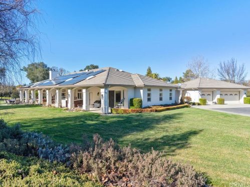 1440 Ridge Rd, Templeton CA  93465-9303 exterior