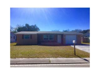 5212 Moog Rd, Tarpon Springs, FL 34690-2055