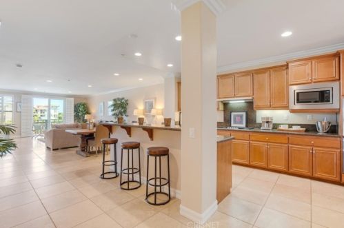 1545 Windshore Way, Oxnard CA  93035-1406 exterior