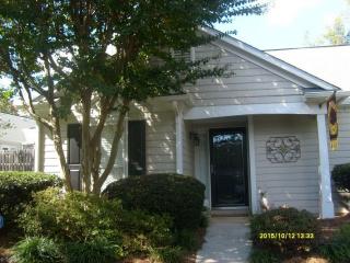 9 Brookway Dr, Greensboro NC  27410-2635 exterior