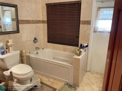 11600 13th Ct, Hollywood FL  33026-2529 exterior