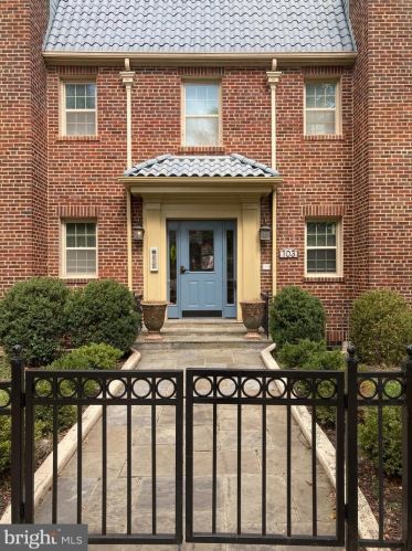 103 Missouri Ave, Washington, DC 20011-5239