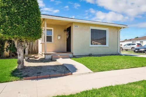 2421 Delta Ave, Long Beach, CA 90810-3332