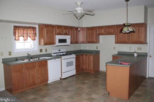 34 Lantern Ln, Lees Cross Roads, PA 17257-8769