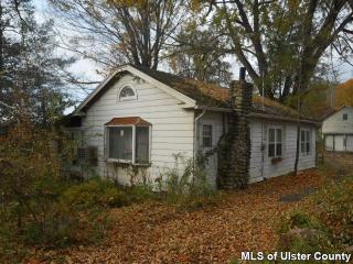 530 Binnewater Rd, Kingston, NY 12401-8458